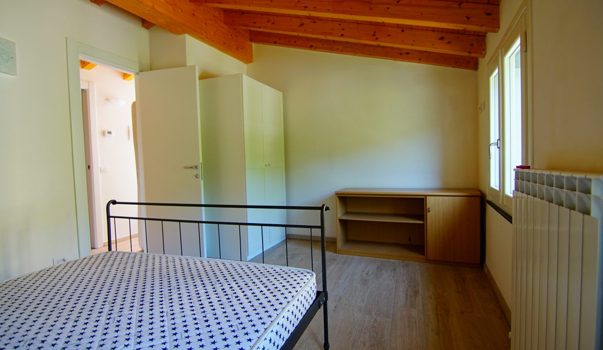 Appartamento Mansarda Palazzina verde secondo piano (12)