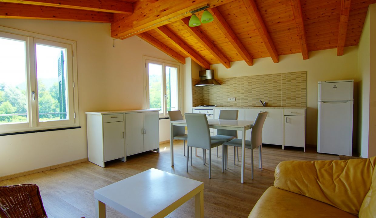 Appartamento Mansarda Palazzina verde secondo piano (18)