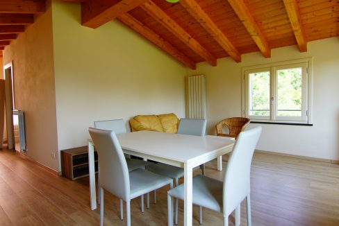 Appartamento Mansarda Palazzina verde secondo piano (2)