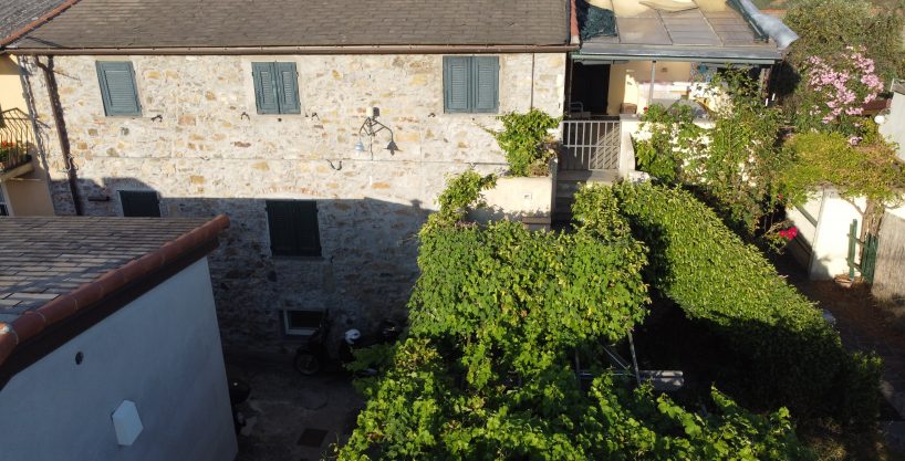 Casa semi indipendente in vendita a Levanto frazione Montale