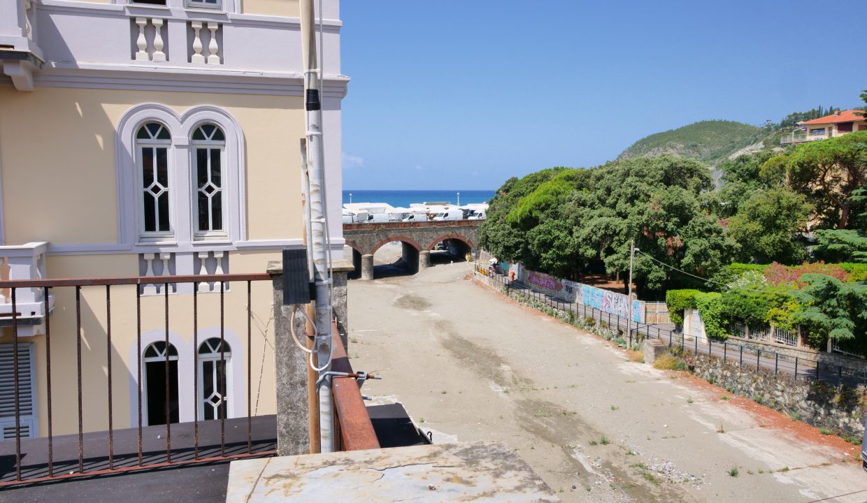 P1044123