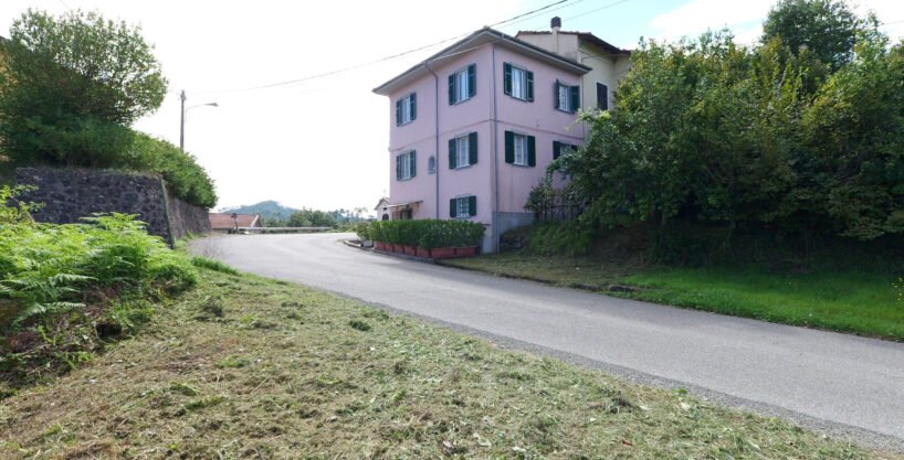 Casa semi indipendente a Ziona di Carro